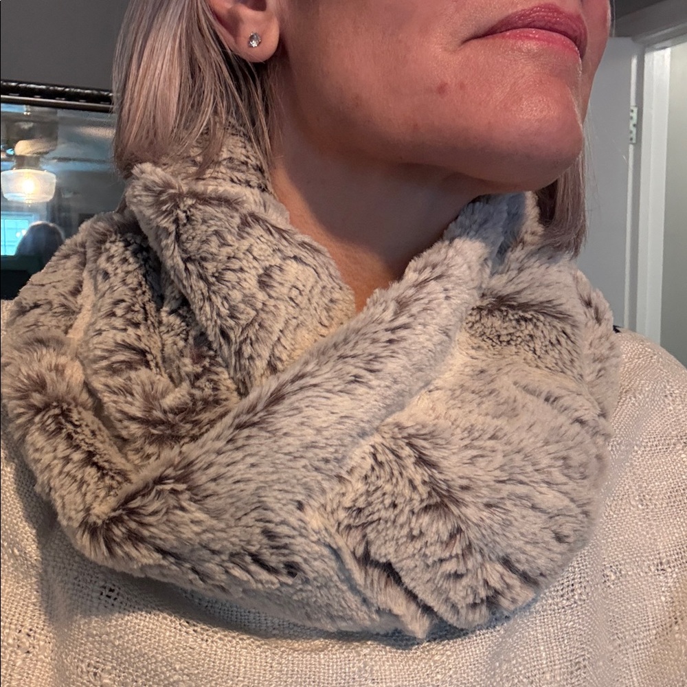 Soft Faux Fur Neck Warmer